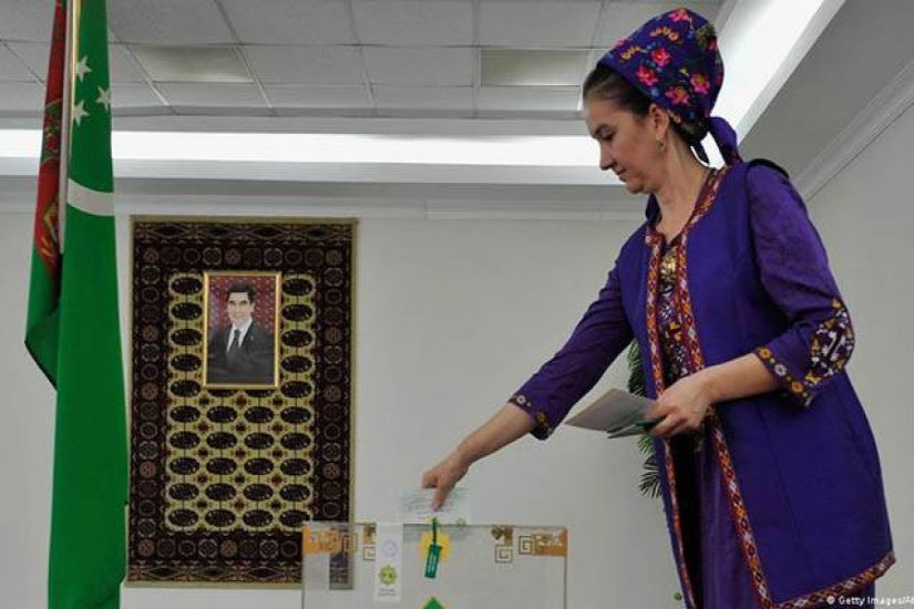 Türkmənistanda prezident seçkilərində səsvermə başa çatdı