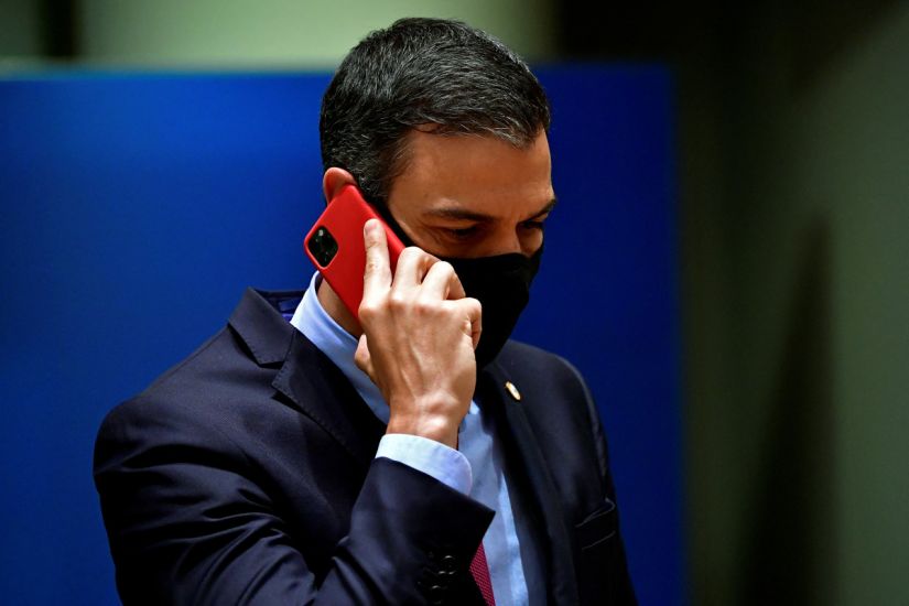 Baş nazir və müdafiə nazirinin telefonlarında casus proqramı aşkarlandı