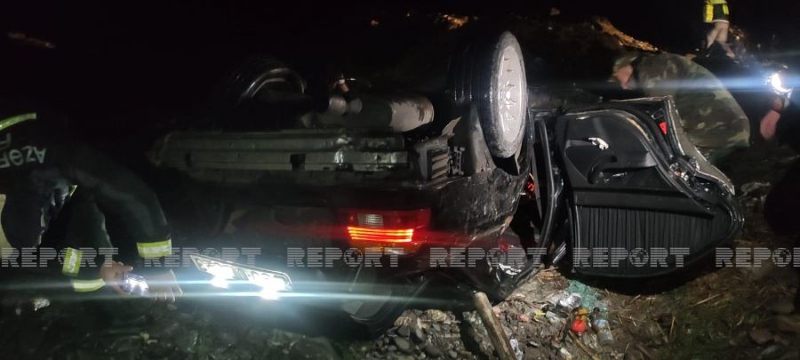 Şəkidə BMW çaya aşdı -         FOTO