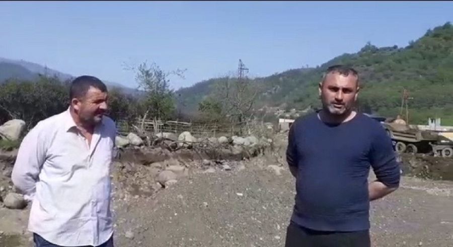 “Deputat İqbal Məmmədovun karxanası həyatımızı alt-üst edib”
