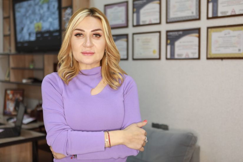 Bəzi qadınlar sosial şəbəkələrdə niyə öz adları ilə qeydiyyatdan keçmirlər? –       Psixoloq şərh edir