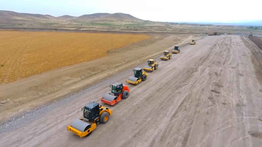 Qarabağda tullantı materialları yenidən emal olunaraq yol yataqlarının tikintisində istifadə edilir -       VİDEO