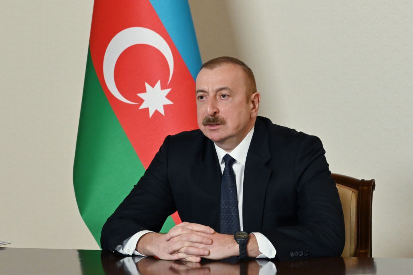 Prezident Dövlət Gömrük Komitəsi ilə bağlı fərman imzaladı