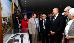 İlham Əliyevin Əlcəzairin paytaxtında Şəhidlər abidəsini və Milli Mücahidlər Muzeyini ziyarət etdi -             YENİLƏNDİ - 2 — foto 10
