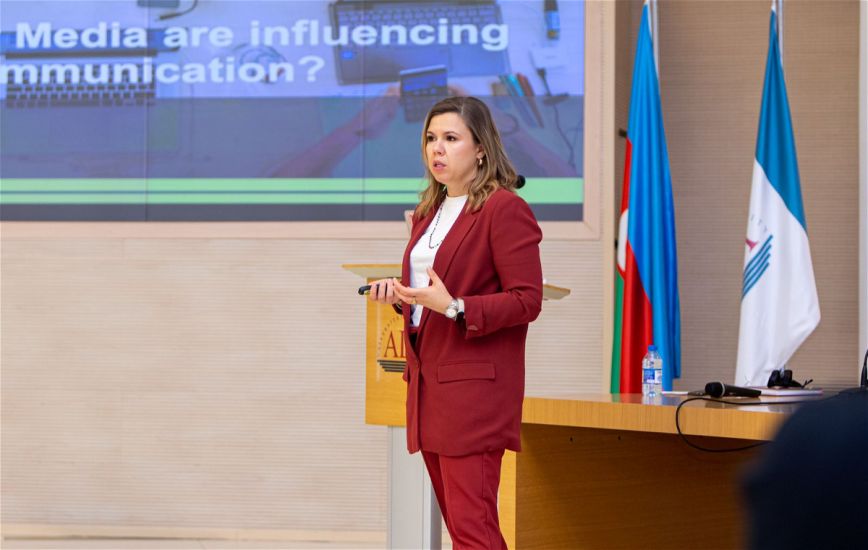 “Rəqəmsal media və kommunikasiya” mövzusunda “MEDİA talks” açıq seminarı keçirildi -       FOTO