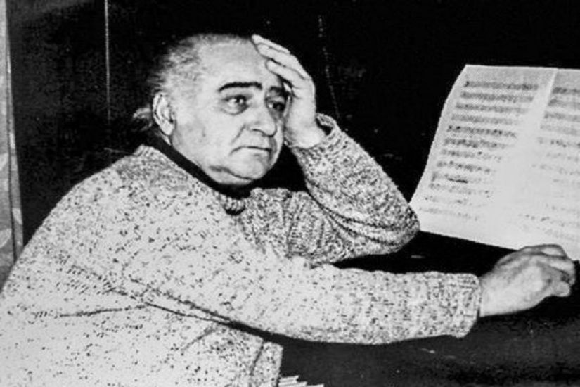 Ermənilər Cahangir Cahangirovun “Zərif gülüşlüm” adlı musiqisini mənimsəyib