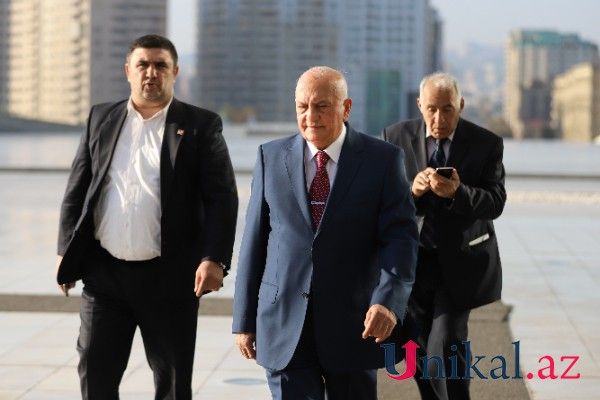 Müxalif partiya sədrləri YAP-ın 30 illik yubileyinə qatıldı:       Əli İnsanov, İlqar Məmmədov, İqbal Ağazadə, Tural Abbaslı, Ağasif Şakiroğlu - FOTO