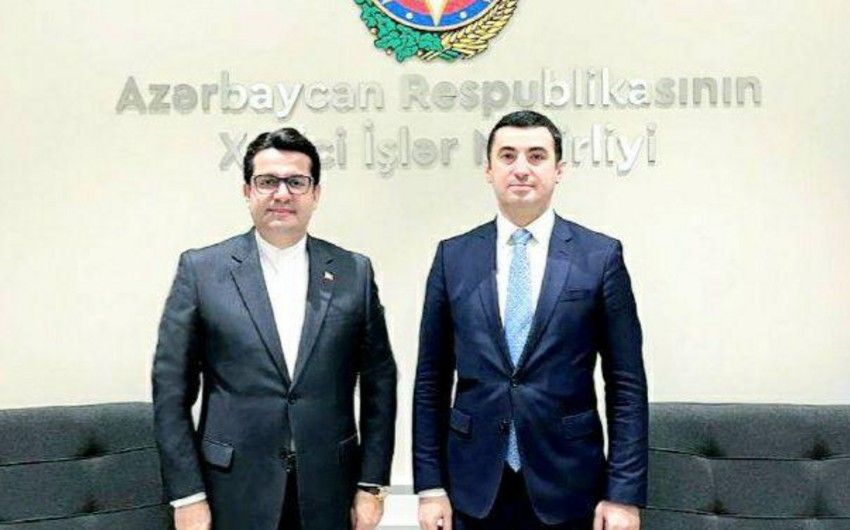 İran səfiri Azərbaycan XİN-in sözçüsü ilə görüşdü