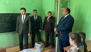 İcra başçısı direktoru məktəbdə tapmayıb, Təhsil İdarəsi qarşısında məsələ qaldırıldı -           FOTO — foto 6