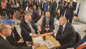 Əliyev, Ərdoğan və Paşinyan arasında qeyri-formal görüş oldu -     FOTOLAR — foto 3