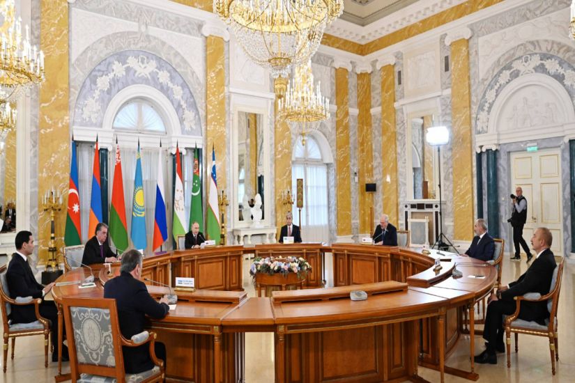 Sankt-Peterburqda MDB Dövlət Başçılarının qeyri-rəsmi görüşü başladı -   YENİLƏNDİ