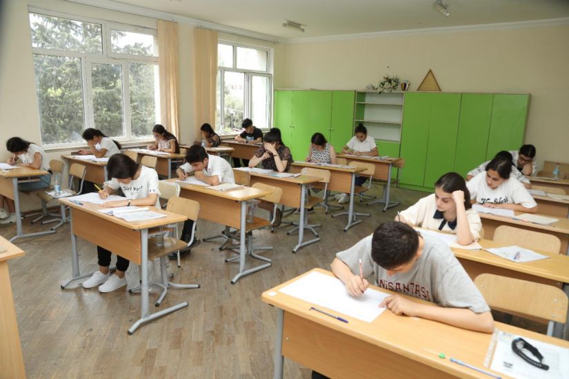 Azsaylı xalqların dili ilə bağlı dərsliklər gələn tədris ilindən məktəblərə veriləcək