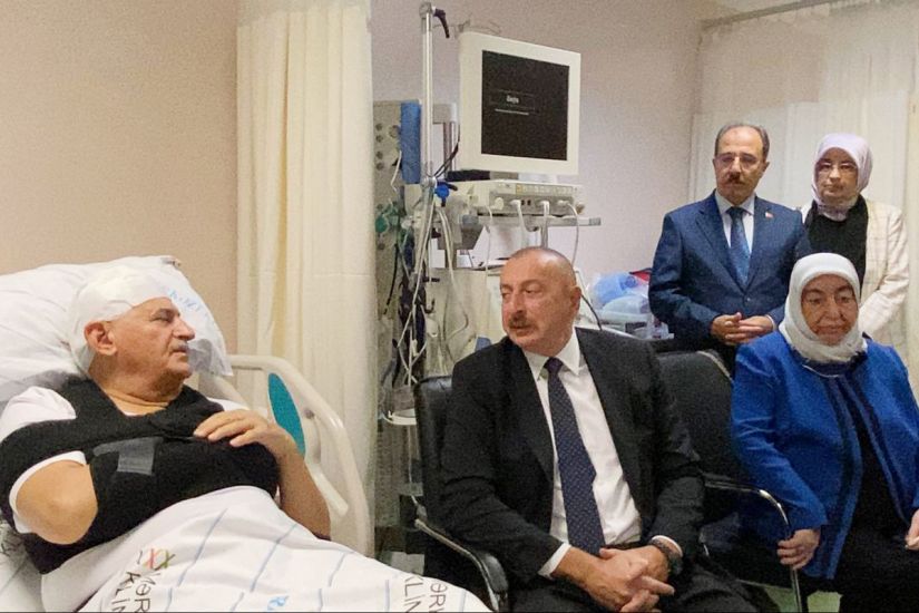 Prezident Binəli Yıldırıma, Şamil Ayrıma və mühafizəçi Oğuzhan Dəmirçiyə xəstəxanada baş çəkib -   FOTO