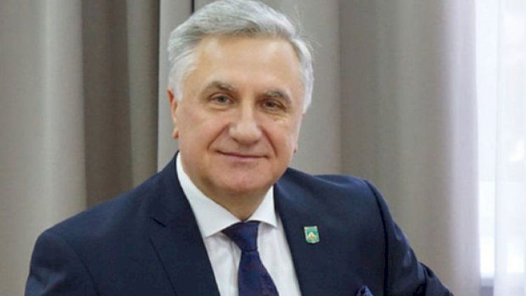 Rektor intihar etdi