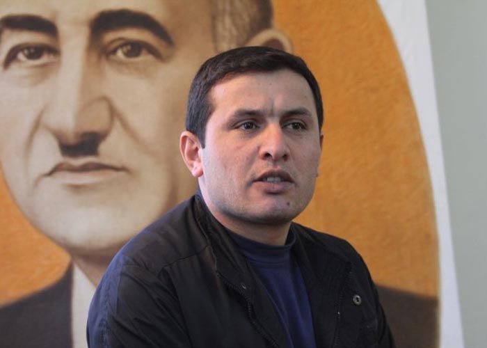 Müsavat başqanının müavini: "Avtomobilinizin arxasıyca 2 km eyni maşın gələndə, təzyiq kimi paylaşdığınız halda..."