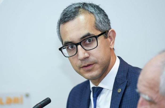 Kamran Əsədov: “Müəllimləri alçatmaqdansa...”