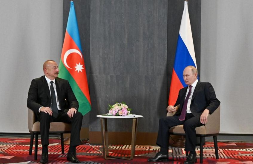 İlham Əliyev Putinə başsağlığı verdi