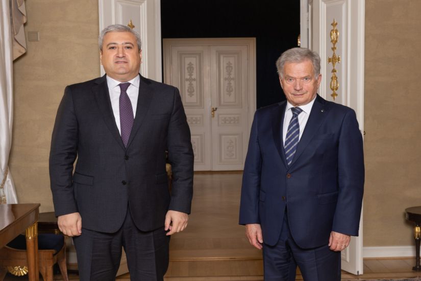 Zaur Əhmədov etimadnaməsini Sauli Niinistöyə təqdim etdi