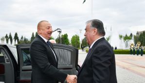 İlham Əliyevin Düşənbədə rəsmi qarşılanma mərasimi oldu -       FOTOLAR — foto 3