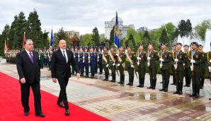İlham Əliyevin Düşənbədə rəsmi qarşılanma mərasimi oldu -       FOTOLAR — foto 7