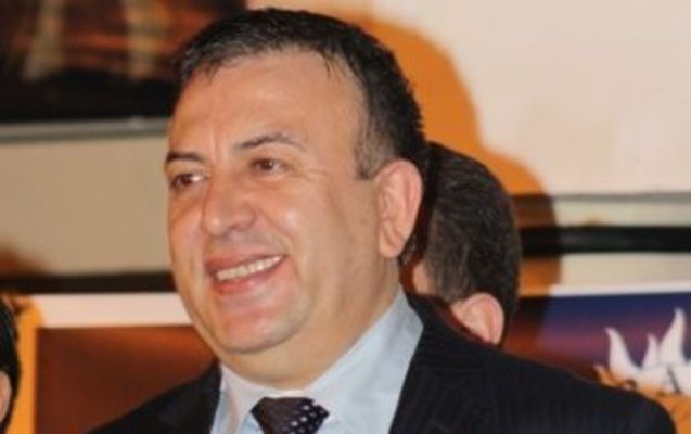 Mustafa Tayatla arvadı üz-üzə - Bakıda 300 minlik ev davası