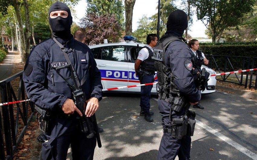 14 yaşlı yeniyetmə terror aktları hazırlamaqda şübhəli bilinərək saxlanılıb
