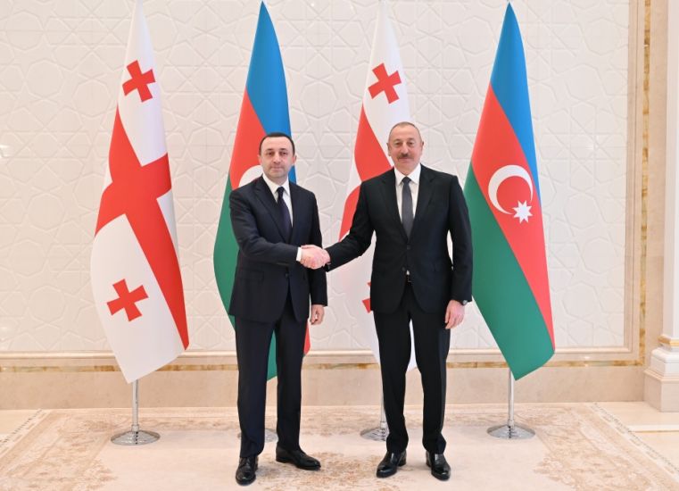 Azərbaycan Prezidentinin Gürcüstanın Baş naziri ilə təkbətək görüşü oldu -   YENİLƏNDİ - 2