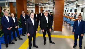 Prezident İlham Əliyev və Baş nazir İrakli Qaribaşvili Qəbələ regional “ASAN xidmət“ mərkəzində olublar -   FOTO — foto 8