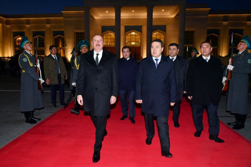 İlham Əliyevin Qazaxıstana rəsmi səfəri başa çatdı