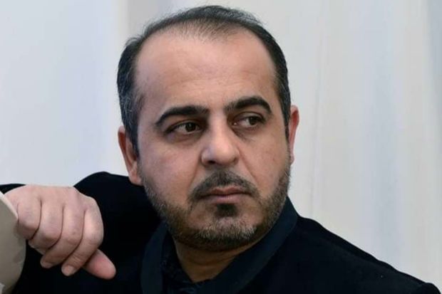 “İllərlə səhnəyə çıxmayan adama fəxri ad verilir: Bu necə olur?”