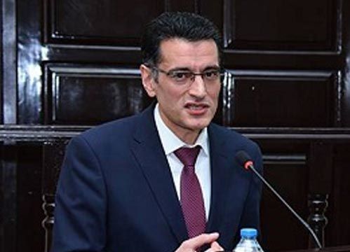 Ali Attestasiya Komissiyasinda şəxsi maraqların tüğyanı:       “Bu, nə dostbazlıq, nə tanışbazlıqdır, Famil müəllim?!”