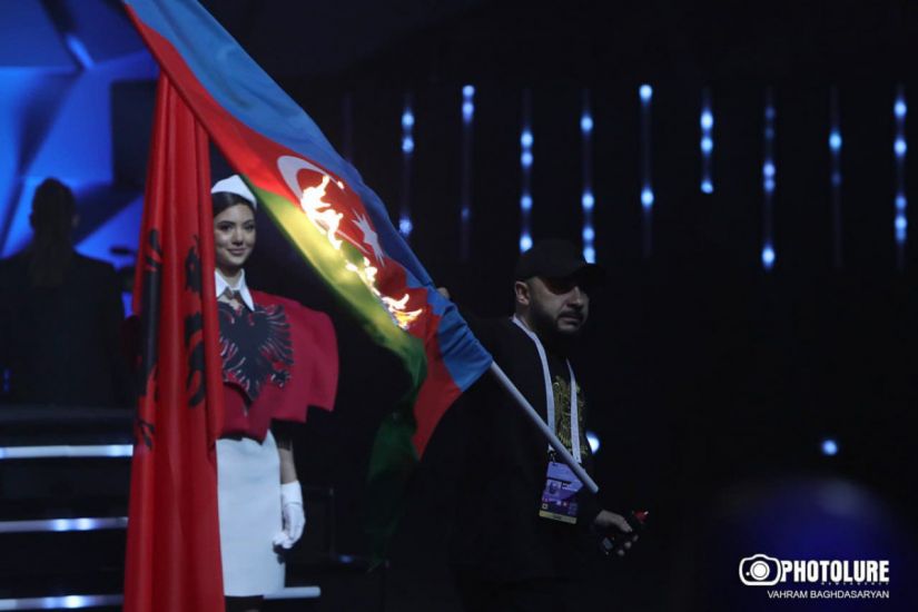 İrəvanda Azərbaycanda bayrağını yandıran şəxs sərbəst buraxıldı
