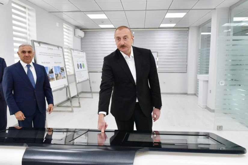 İlham Əliyev “Azərişıq” ASC-nin Salyan Rəqəmsal İdarəetmə Mərkəzinin açılışını etdi -     YENİLƏNDİ