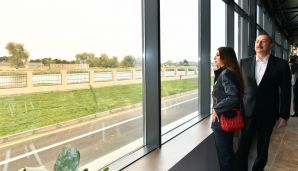 İlham Əliyev və Mehriban Əliyeva Neftçala Olimpiya İdman Kompleksinin açılışında iştirak ediblər -     YENİLƏNDİ — foto 1