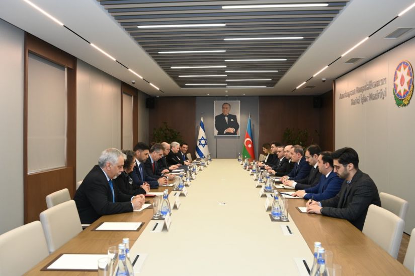 Azərbaycan və İsrail XİN rəhbərlərinin geniş tərkibli görüşü keçirilib -   YENİLƏNDİ
