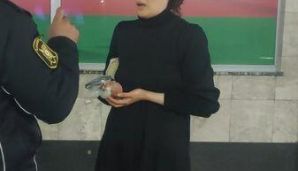 "Koroğlu"da naməlum şəxs insanlara hücum etdi -       FOTO — foto 2