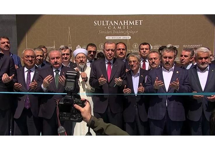 Sultan Əhməd məscidinin açılışı oldu