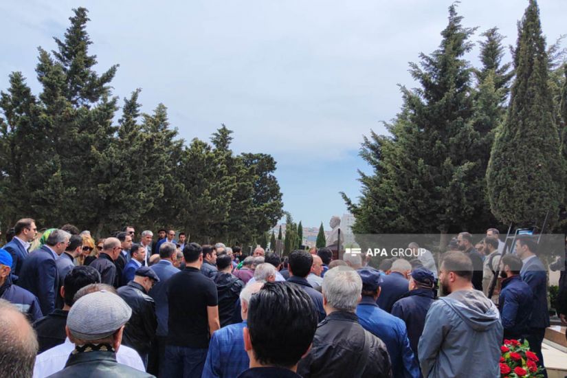 Xalq artisti Aftandil İsrafilov II Fəxri xiyabanda dəfn olunub
