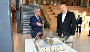 İlham Əliyev Qazax Müəllimlər Seminariyası ADA Universiteti Qazax Mərkəzində yaradılan şəraitlə tanış olub -     YENİLƏNDİ — foto 2