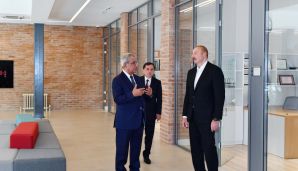 İlham Əliyev Qazax Müəllimlər Seminariyası ADA Universiteti Qazax Mərkəzində yaradılan şəraitlə tanış olub -     YENİLƏNDİ — foto 4
