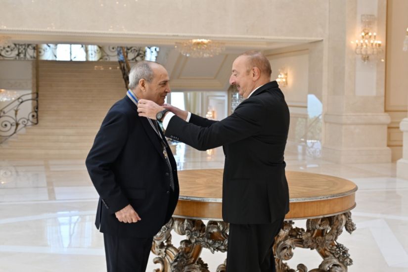 Prezident Rasim Balayevə “İstiqlal” ordenini təqdim etdi -           YENİLƏNDİ