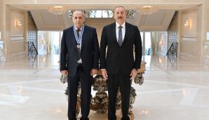 Prezident Rasim Balayevə “İstiqlal” ordenini təqdim etdi -           YENİLƏNDİ — foto 4