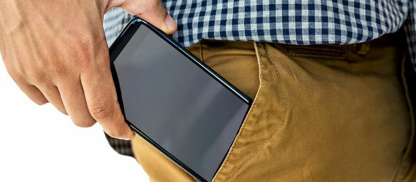 Bakıda şadlıq sarayında müğənninin 3200 manatlıq telefonu     OĞURLANDI