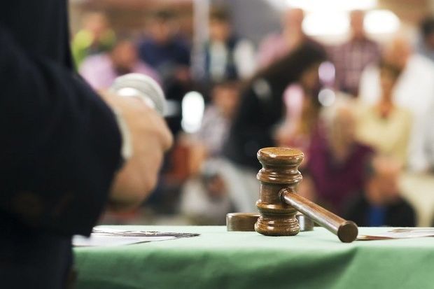 “Texnika Bank”ın beş milyon manatlıq əmlakları təkrar hərraca çıxarıldı