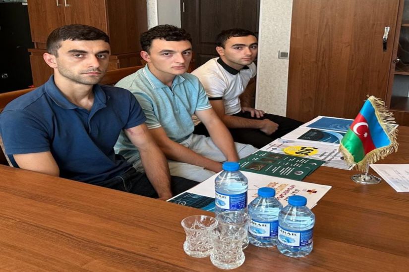 Ombudsman sərhəddə saxlanılan erməni futbolçularla görüşdü