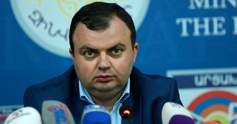Poqosyan: “Çox çətin vəziyyət yaranıb, ağır qərar da olsa da, qəbul etməliyik”