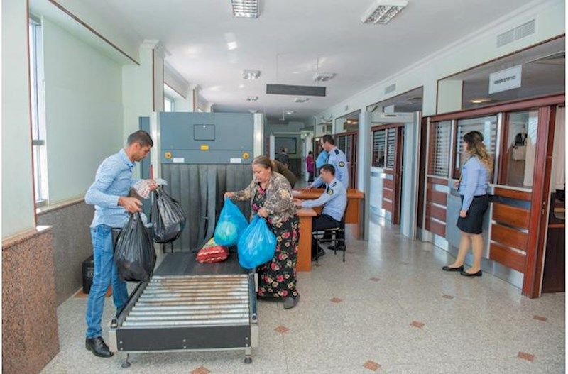 “Necə olur, Biləsuvardan istədiyin qədər məhsul keçirə bilirsən, Culfadan yox?