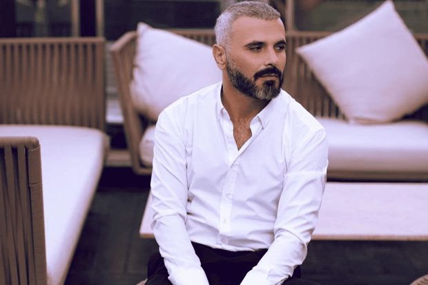 Tanınmış aparıcının maşınından oğurluq edilib