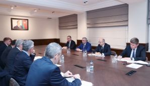 Azərbaycan Prezidenti Administrasiyasının rəhbəri Böyük Britaniyanın dövlət naziri ilə görüşdü -       FOTO — foto 1