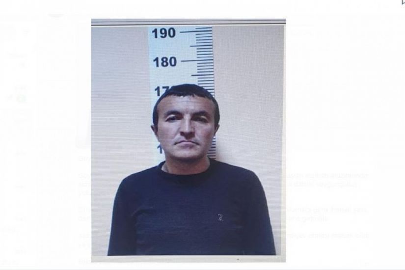 Soyğunçuluq edən şəxsi polis cinayət başında yaxaladı